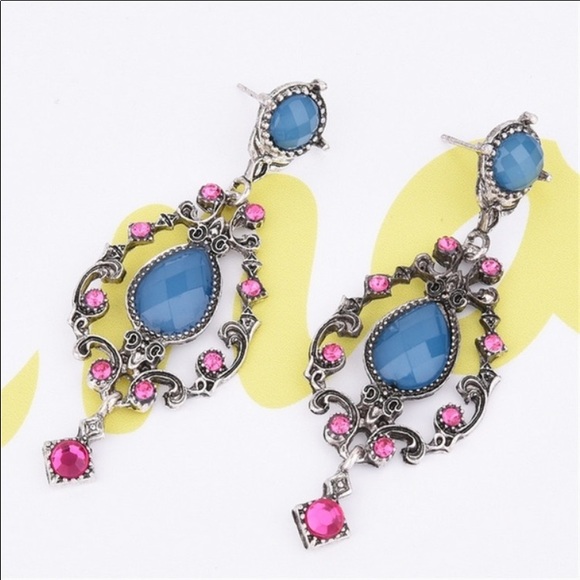 ๐ Lovely Large Colorful Rhinestone Rustic Style Statement Drop Earrings ๐ - Picture 5 of 5